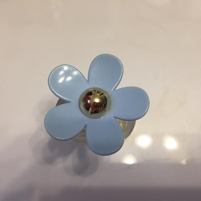 MARC BY MARC JACOBS(マークバイマークジェイコブス)の【みー様専用】MARC JACOBS DAISY 4ml コスメ/美容の香水(香水(女性用))の商品写真