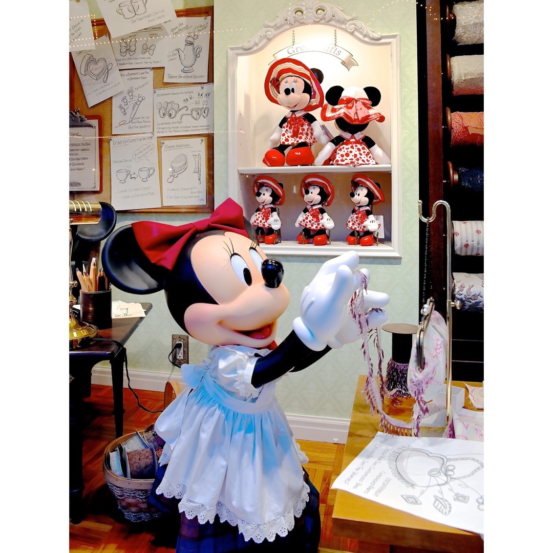 Disney(ディズニー)の新品 ミニー夏コスチュームぬいぐるみ ドットワンピース エンタメ/ホビーのおもちゃ/ぬいぐるみ(ぬいぐるみ)の商品写真