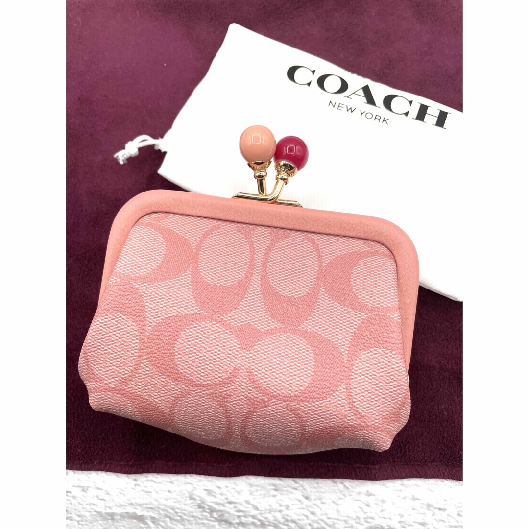 COACH(コーチ)の美品　COACH   がま口 コインケース ピンク レディースのファッション小物(コインケース)の商品写真