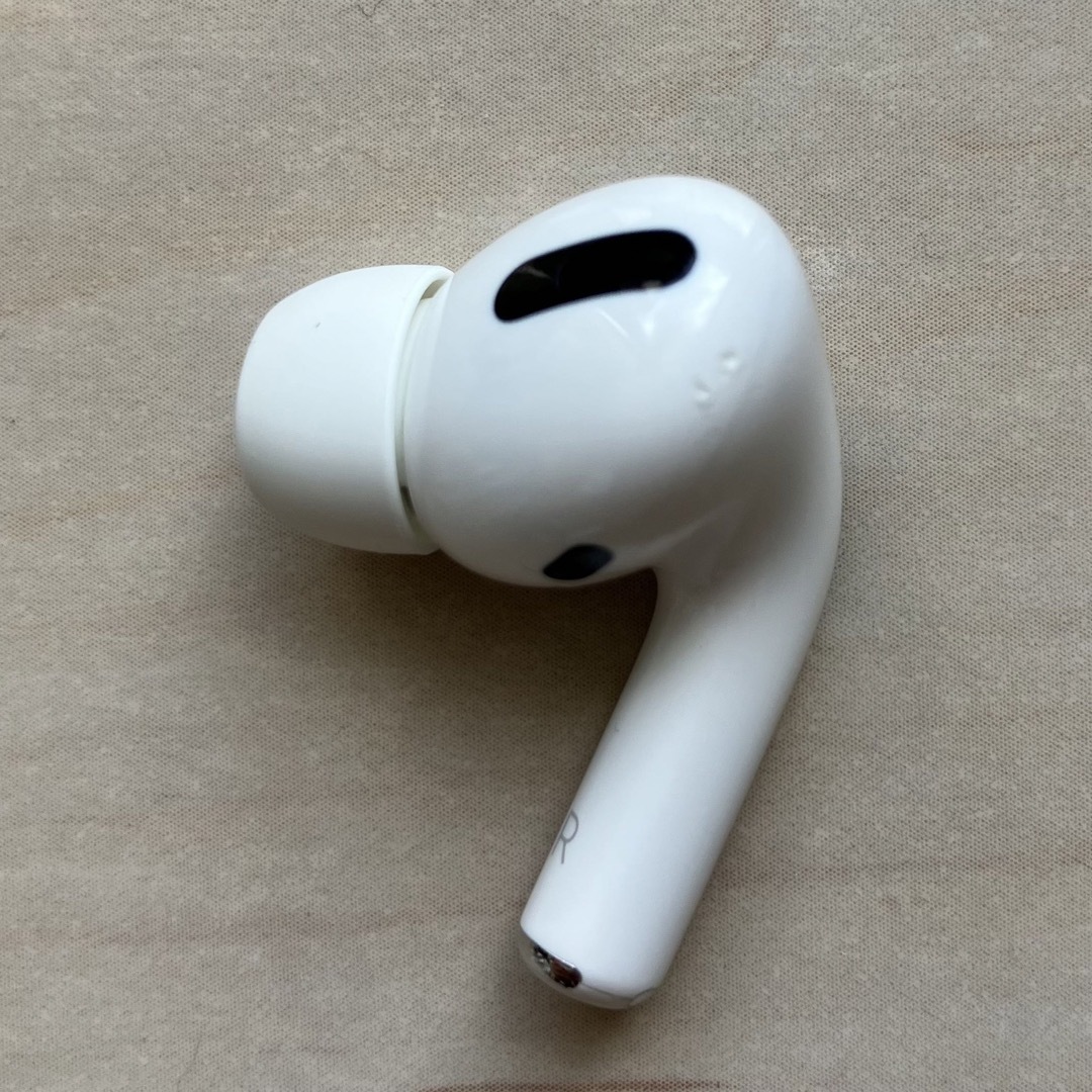 最新作の AirPods Pro 第一世代 値下げ交渉◎ ヘッドホン 最新作の AirPods Pro 第一世代 値下げ交渉◎ ヘッドホン