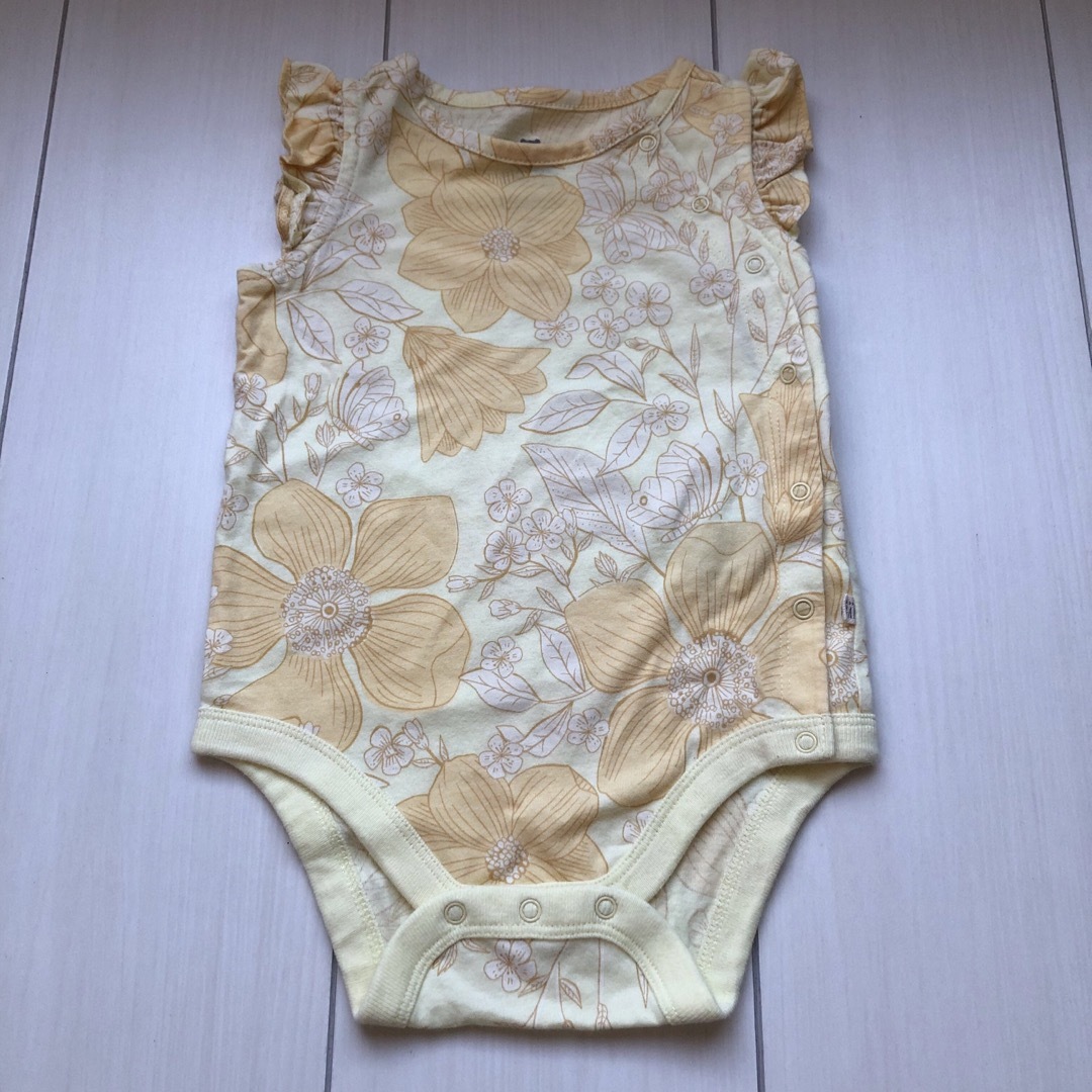 babyGAP(ベビーギャップ)のbabyGAP　ロンパース　ノースリーブ　70cm キッズ/ベビー/マタニティのベビー服(~85cm)(ロンパース)の商品写真
