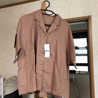 GU リネンオープンカラーシャツ半袖(シャツ/ブラウス(半袖/袖なし))