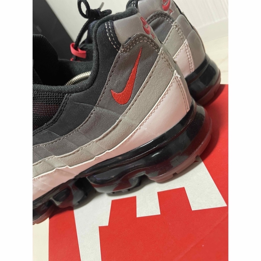 NIKE(ナイキ)のAIR VAPORMAX 95 COMET ヴァイパーマックス 美品 28.5c メンズの靴/シューズ(スニーカー)の商品写真