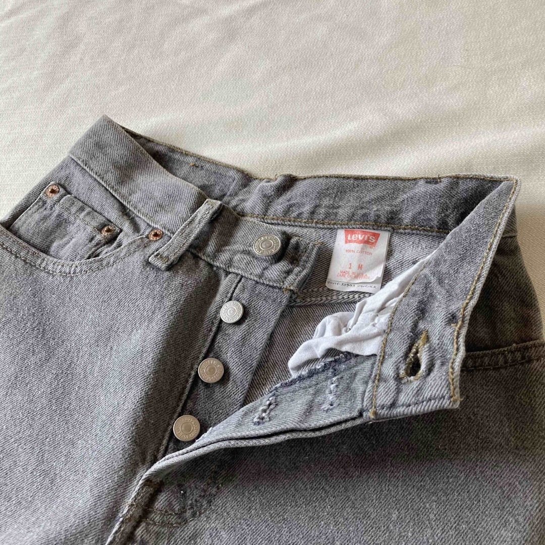 Levi's(リーバイス)のデッドストック USA製 ビンテージ リーバイス17501 ブラック デニム  レディースのパンツ(デニム/ジーンズ)の商品写真