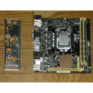 ASUS　H81I-PLUS　LGA1150　i5 4440　4Gメモリ2枚付き