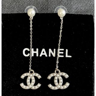 シャネル(CHANEL)のCHANEL ヴィンテージ　チェーン　パールピアス　(ピアス)