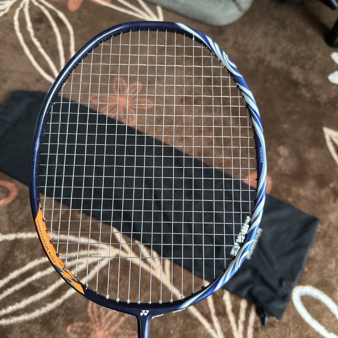 YONEX アストロクス100zz YONEX アストロクス100zz