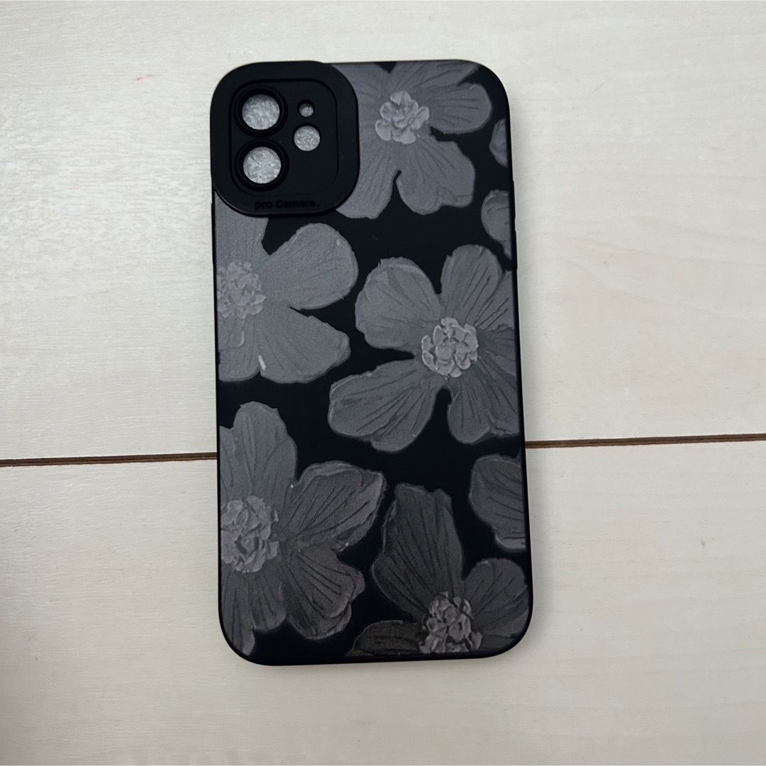 iPhone(アイフォーン)のiPhone 11 Flower case スマホ/家電/カメラのスマホアクセサリー(iPhoneケース)の商品写真