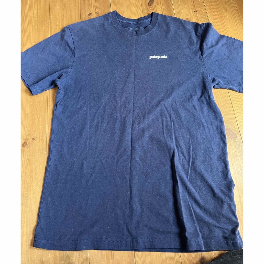 patagonia(パタゴニア)のパタゴニア　patagonia メンズ　Tシャツ　ネイビー　Mサイズ メンズのトップス(Tシャツ/カットソー(半袖/袖なし))の商品写真