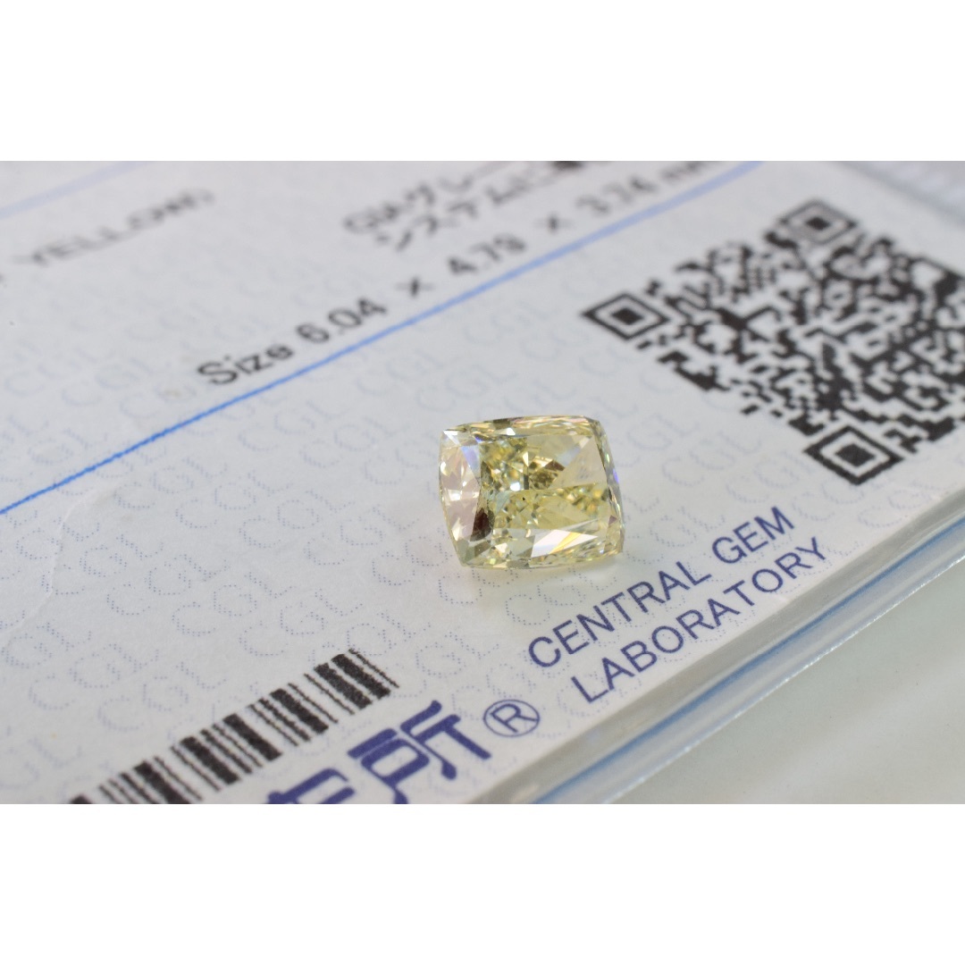 中宝研ソーティング　0.993ct very light yellow I1