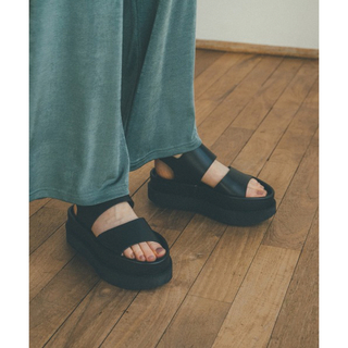 クラネ(CLANE)のclane BULKY SOLE SANDAL(サンダル)