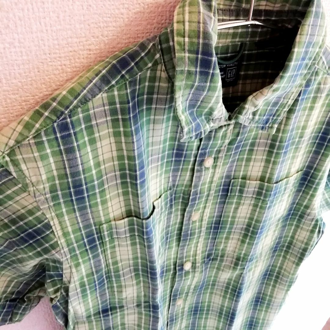 GAP Kids(ギャップキッズ)のGAP MENS kids 緑 チェック シャツ 半袖 Tシャツ コットン 綿 レディースのトップス(シャツ/ブラウス(半袖/袖なし))の商品写真