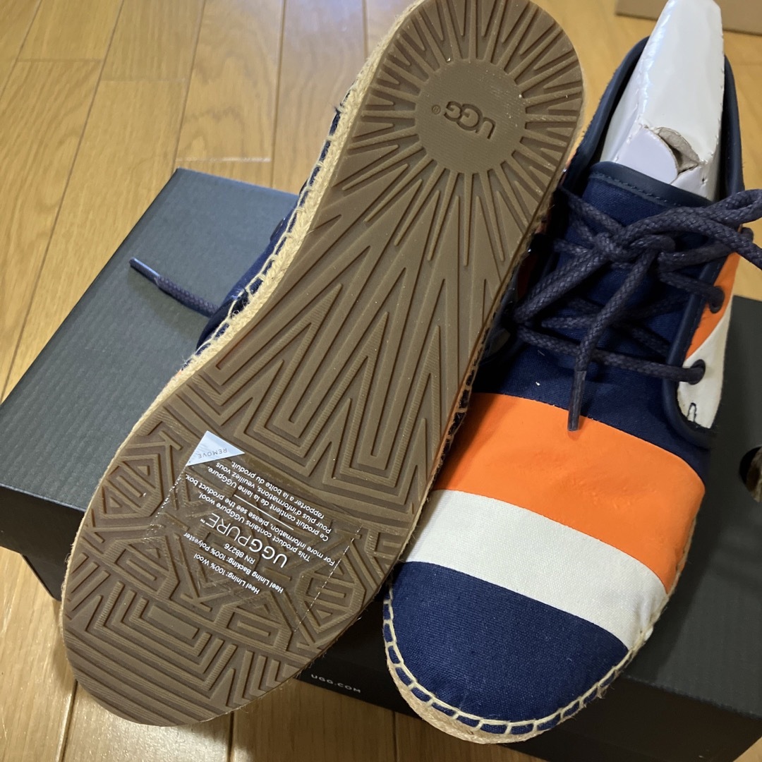 UGG(アグ)の新品◾️UGG キャンバス　スニーカー 24.0  6 レディースの靴/シューズ(ブーツ)の商品写真