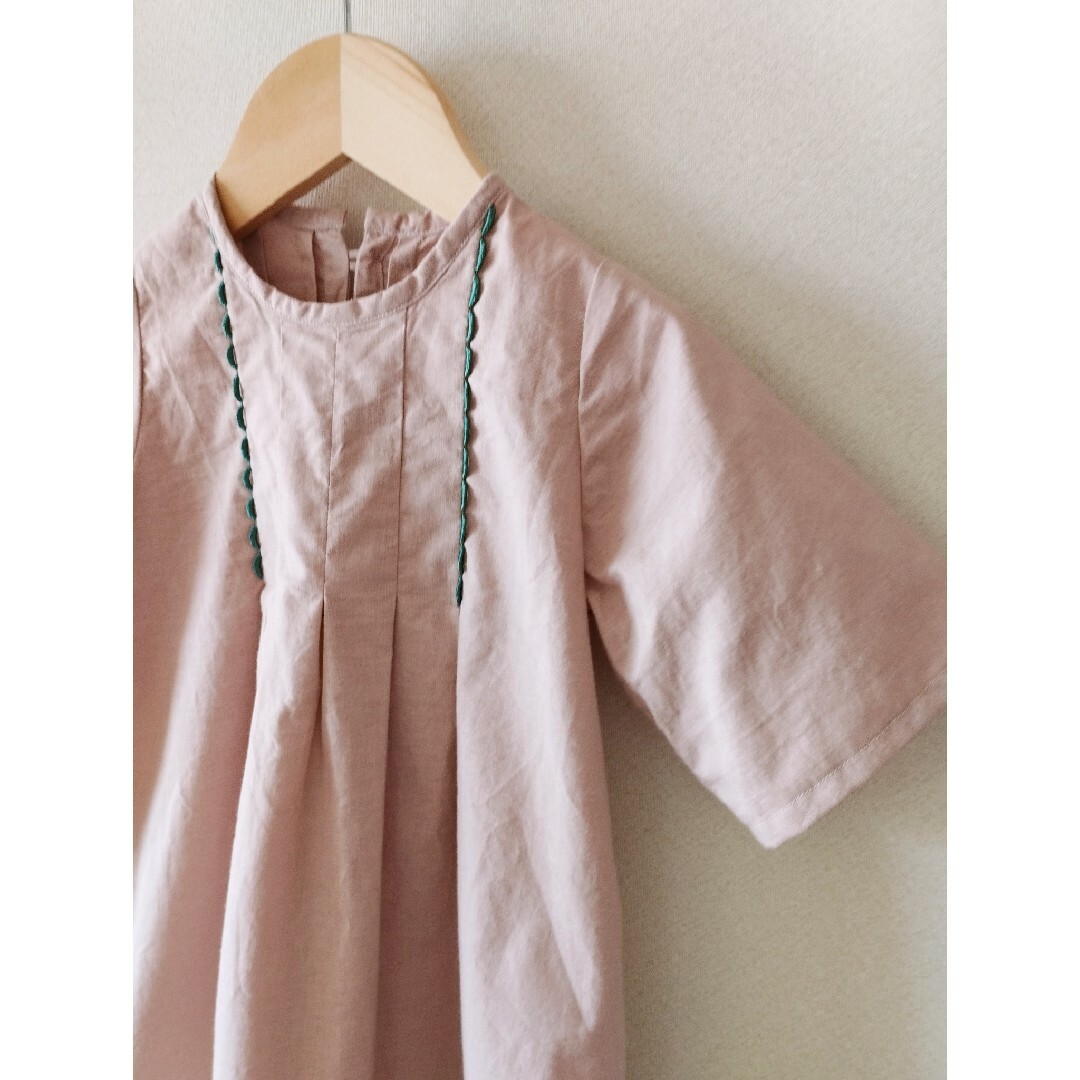 ハンドメイド子供服　ピンタックワンピース　90cm キッズ/ベビー/マタニティのキッズ服女の子用(90cm~)(ワンピース)の商品写真