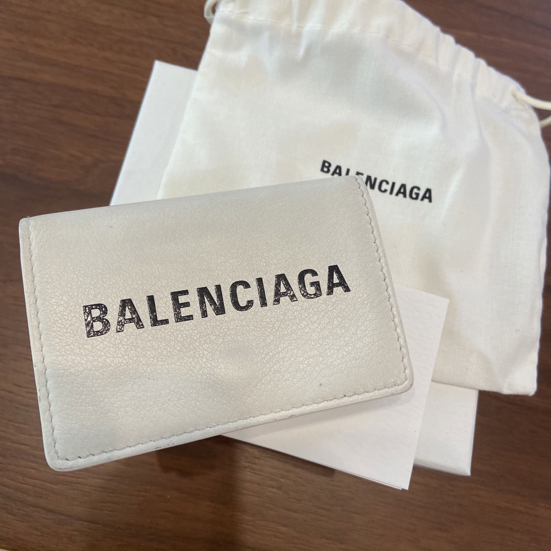 箱付き✩バレンシアガ　BALENCIAGA 折りたたみ財布　三つ折り　ミニ財布 | フリマアプリ ラクマ