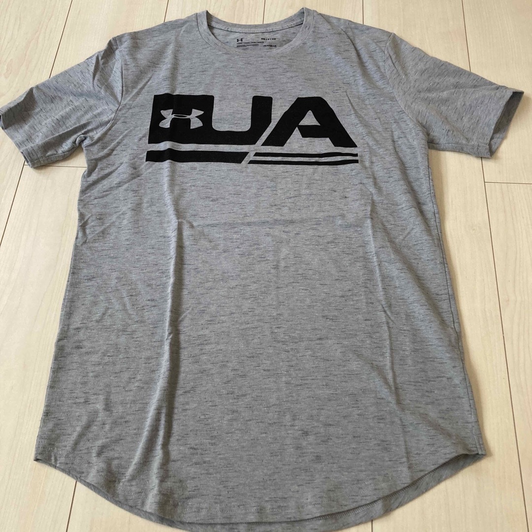 UNDER ARMOUR(アンダーアーマー)の専用です　購入不可　アンダーアーマーUNDER ARMOUR 半袖Tシャツ　SM メンズのトップス(Tシャツ/カットソー(七分/長袖))の商品写真