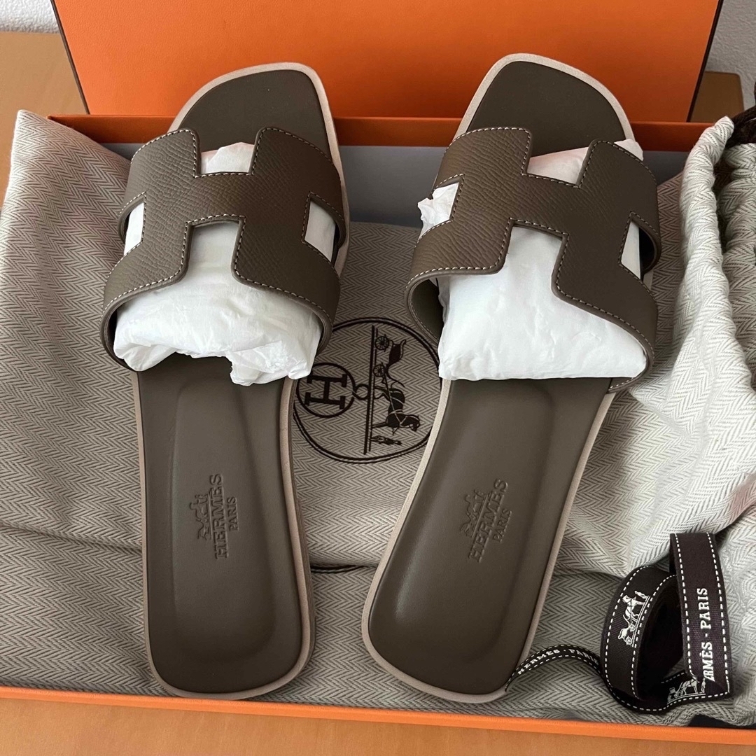 新品】HERMES オラン サンダル エトゥープ 37.5 エルメス - サンダル