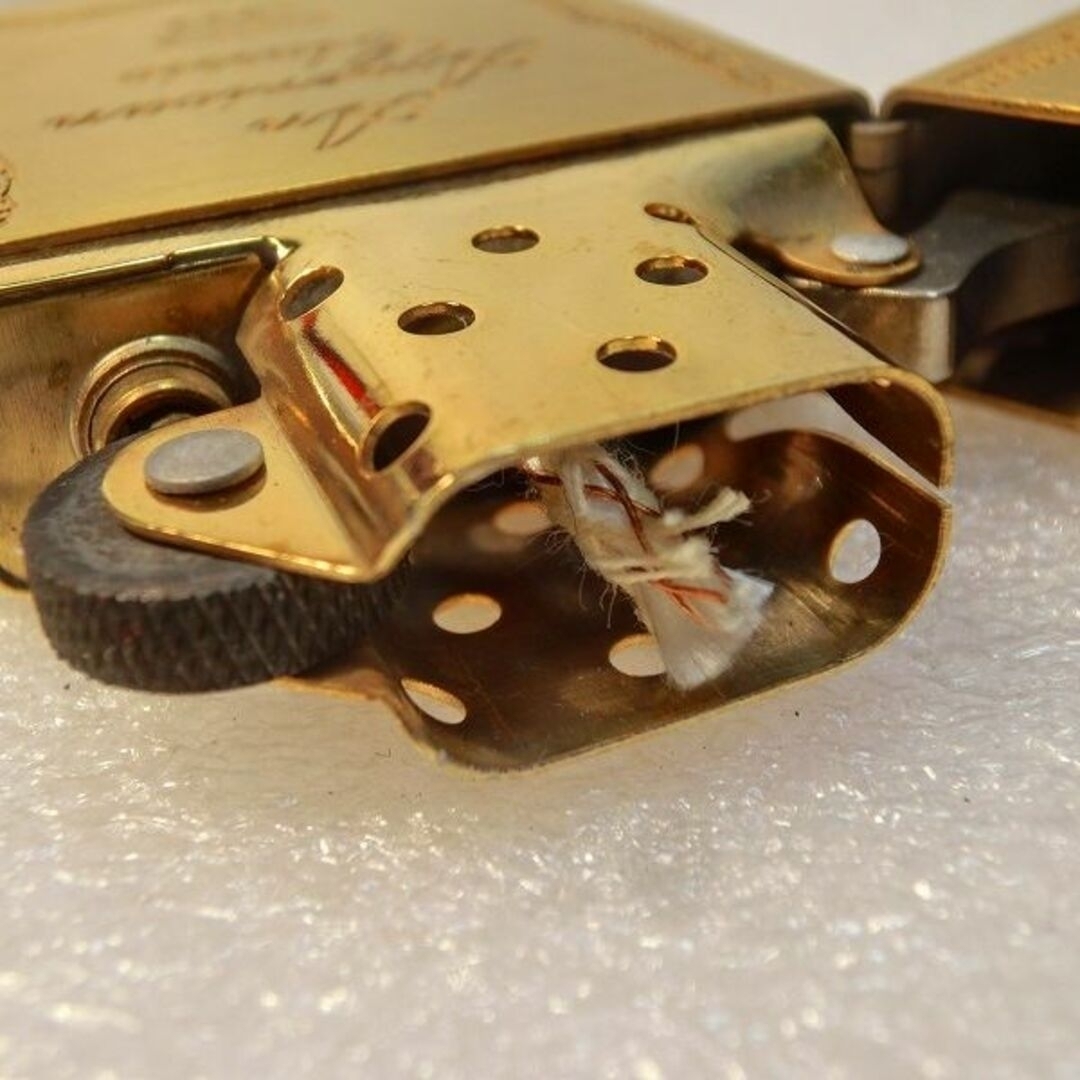 未使用品　ジッポ　1932レプリカ　アメリカンクラシック　貴重　ゴールド色　箱付