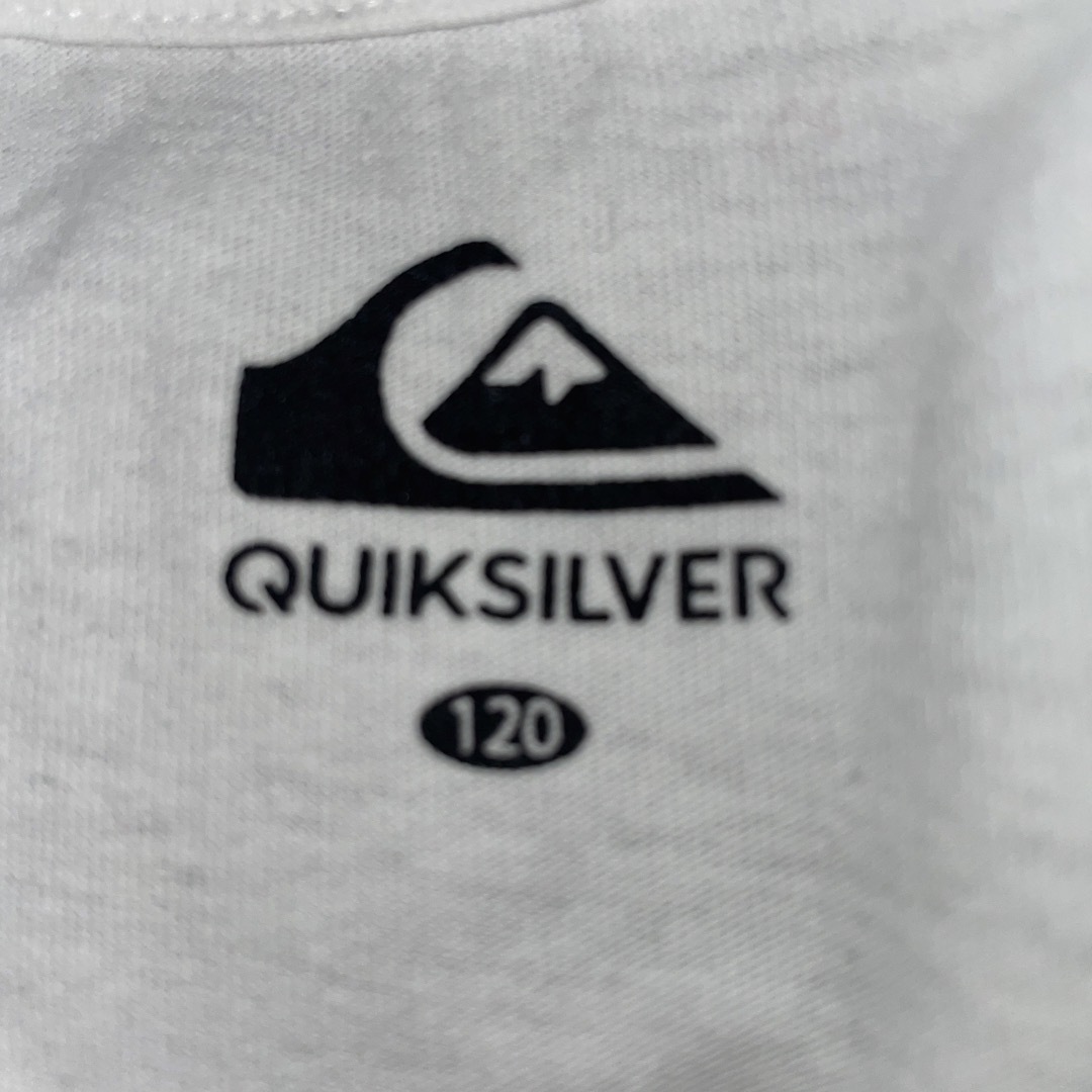 QUIKSILVER(クイックシルバー)のクイックシルバー 半袖 プリント Tシャツ ホワイト 120 サーフィン サーフ キッズ/ベビー/マタニティのキッズ服男の子用(90cm~)(Tシャツ/カットソー)の商品写真