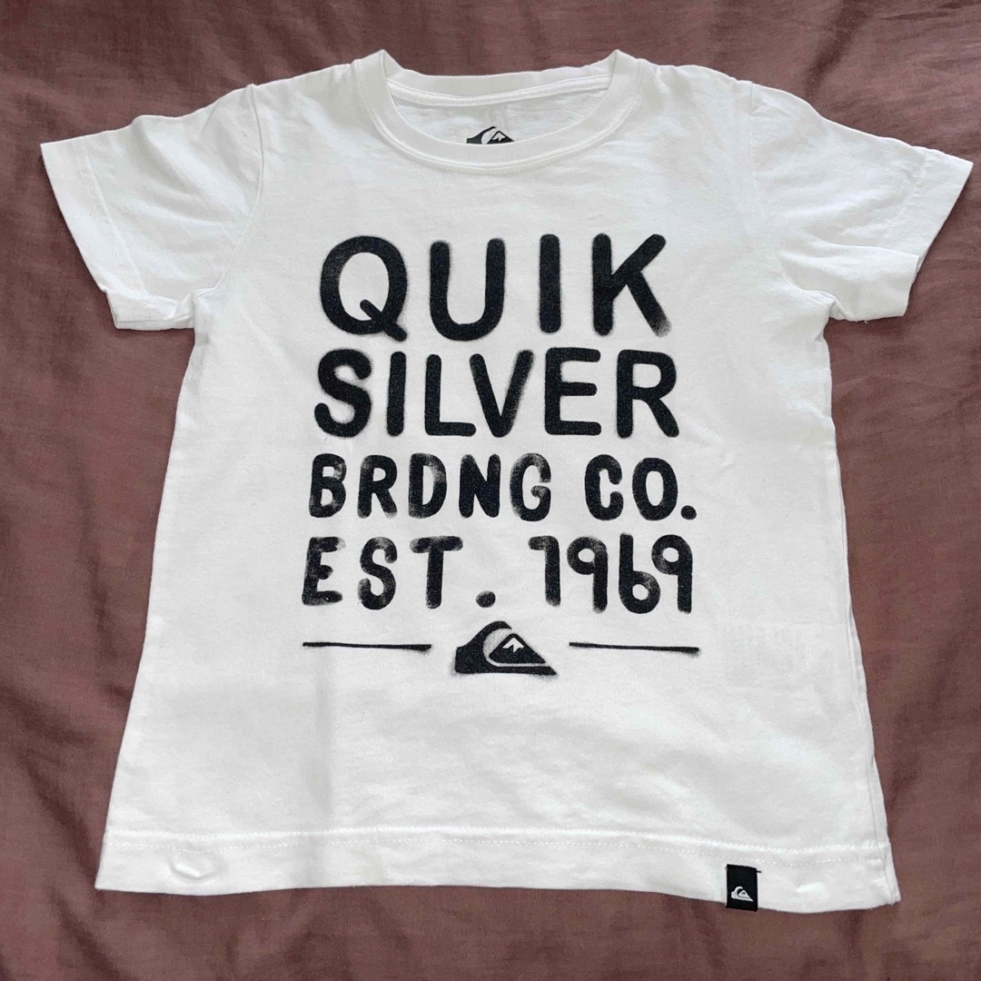 QUIKSILVER(クイックシルバー)のクイックシルバー 半袖 プリント Tシャツ ホワイト 120 サーフィン サーフ キッズ/ベビー/マタニティのキッズ服男の子用(90cm~)(Tシャツ/カットソー)の商品写真