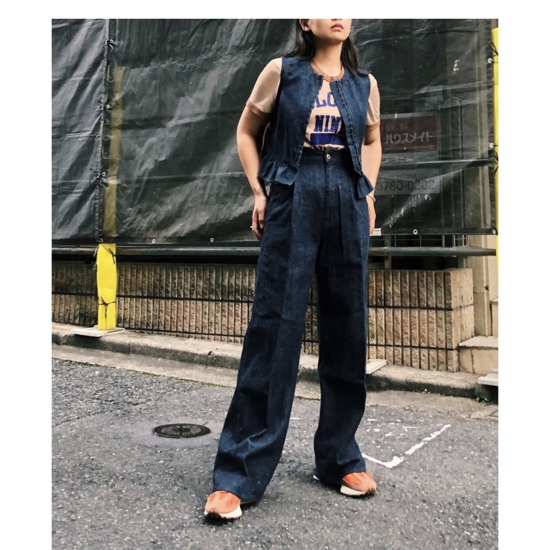 HOLIDAYホリデイワイドシルエットが可愛いTUCK DENIM PANTS