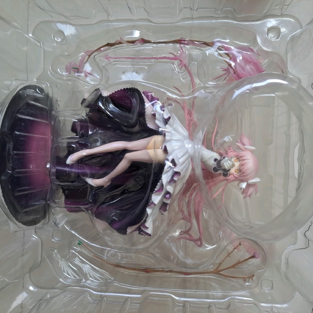魔法少女まどか☆マギカ アルティメットまどか 1/8 フィギュア 魔法少女まどか☆マギカ アルティメットまどか 1/8 フィギュア