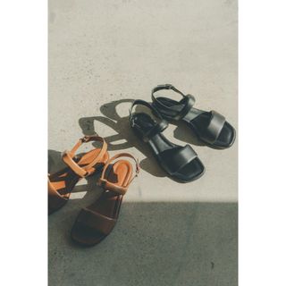 クラネ(CLANE)のclane PLUMP BELT SANDAL(サンダル)