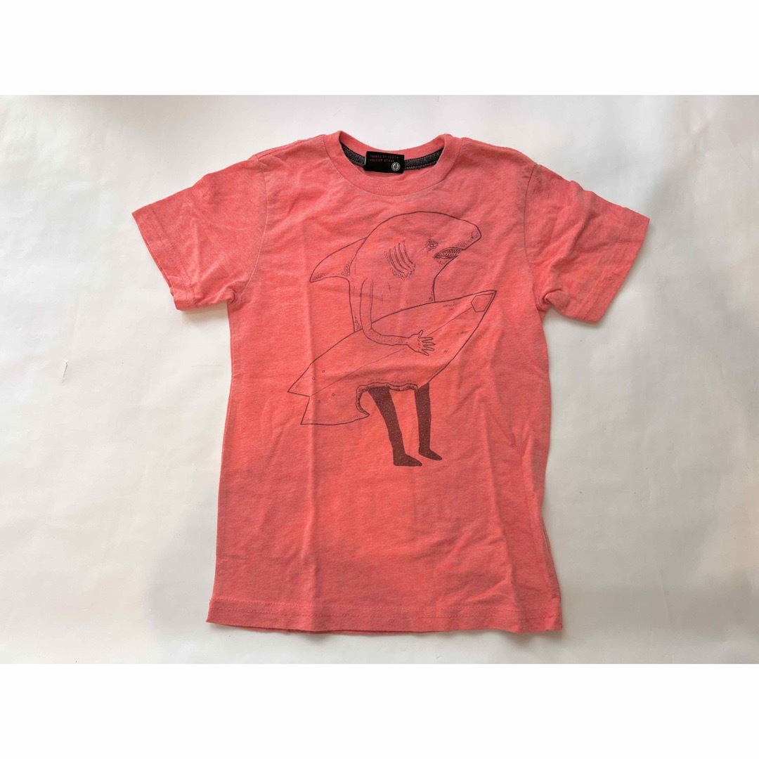 volcom(ボルコム)のボルコム　キッズ　Tシャツ　サメ キッズ/ベビー/マタニティのキッズ服男の子用(90cm~)(Tシャツ/カットソー)の商品写真