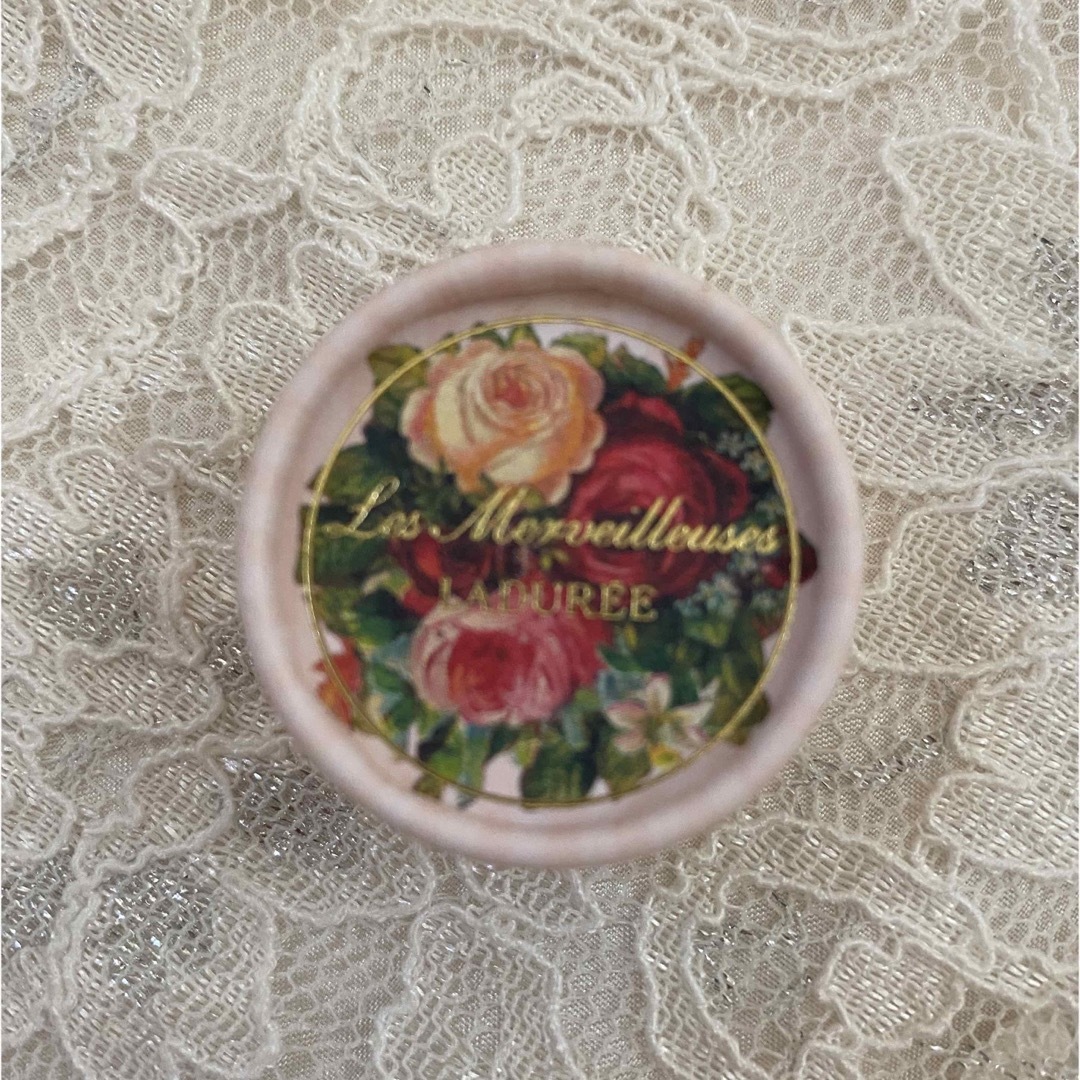 Les Merveilleuses LADUREE(レメルヴェイユーズラデュレ)のラデュレ　ミニプレストチークカラー　07ピンク コスメ/美容のベースメイク/化粧品(チーク)の商品写真