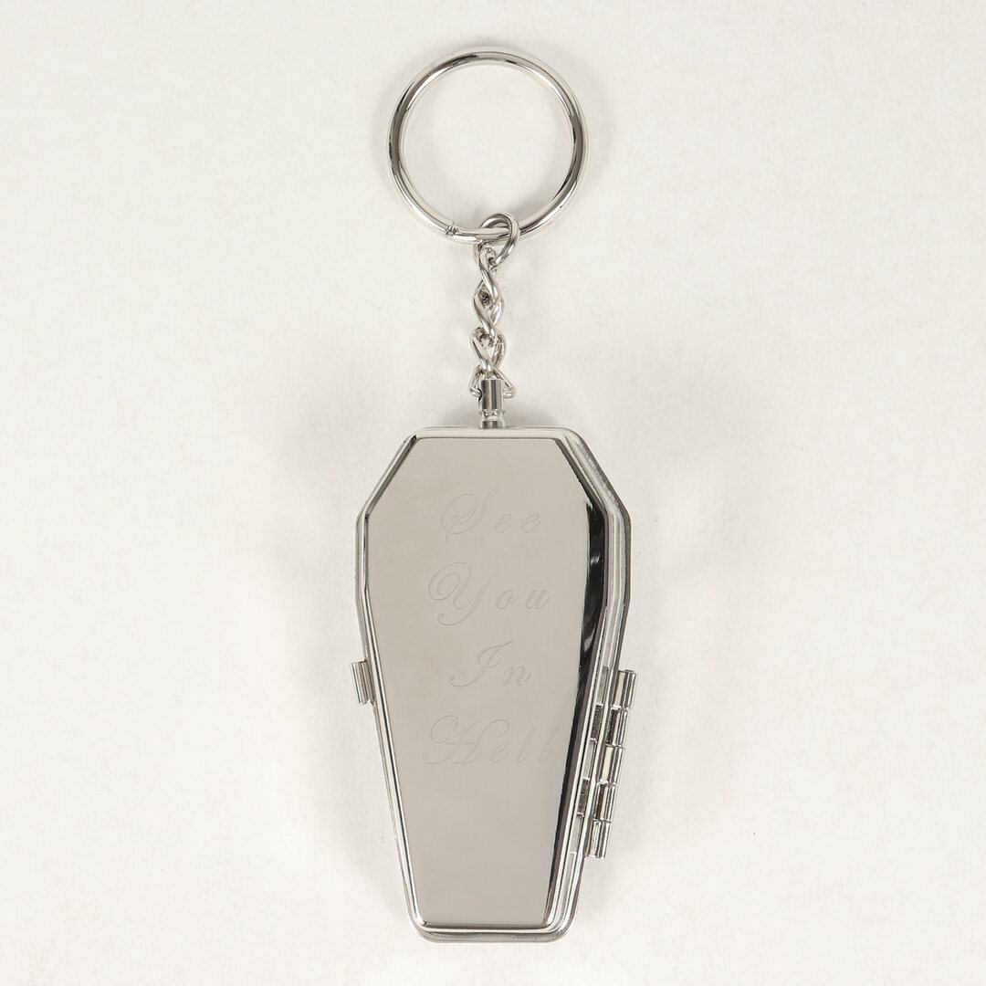 Supreme Supreme シュプリーム コフィン 携帯灰皿 キーチェーン キーホルダー Coffin Keychain 17AW シルバー  ストリート ブランド アイテム グッズ 小物 【メンズ】の通販 by ブランド古着のBEEGLE by BooBee ラクマ店｜シュプリームならラクマ