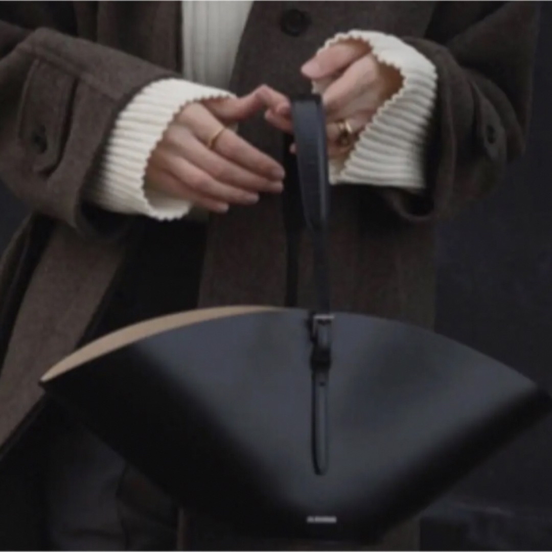 Jil Sander(ジルサンダー)のJIL SANDER ジルサンダー  ソンブレロ バッグ スモール レディースのバッグ(ハンドバッグ)の商品写真