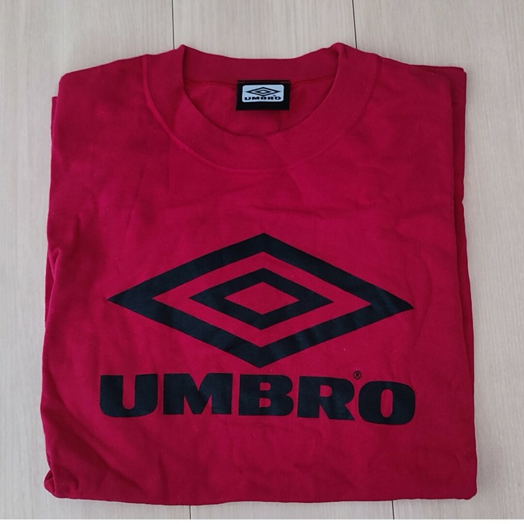 DESCENTE(デサント)のUMBRO Tシャツ　s-mサイズ スポーツ/アウトドアのサッカー/フットサル(ウェア)の商品写真