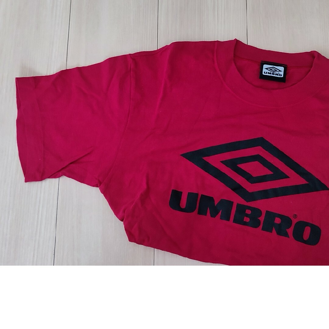 DESCENTE(デサント)のUMBRO Tシャツ　s-mサイズ スポーツ/アウトドアのサッカー/フットサル(ウェア)の商品写真