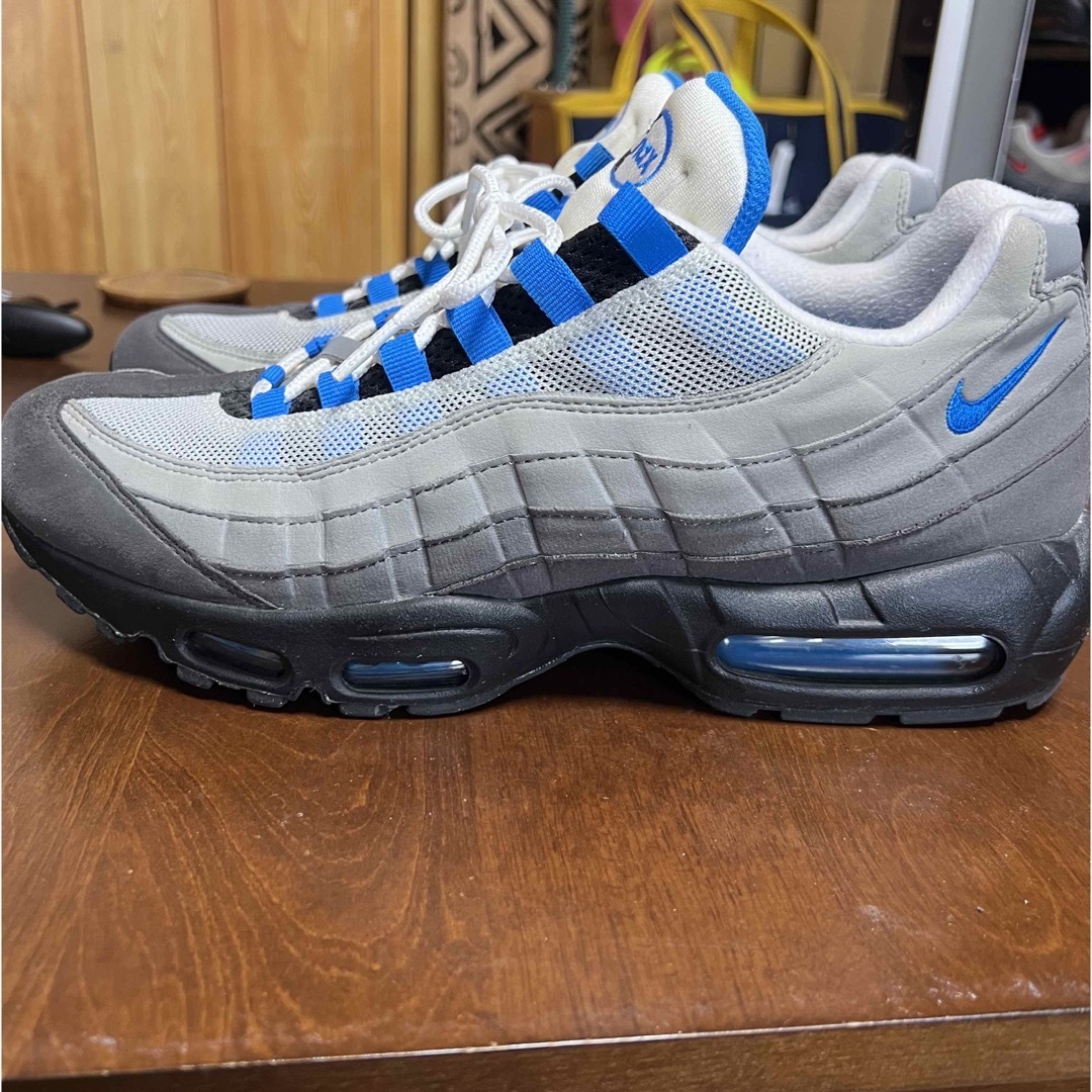 NIKE(ナイキ)のNIKE AIRMAX95ブルーグラデ 30cm メンズの靴/シューズ(スニーカー)の商品写真