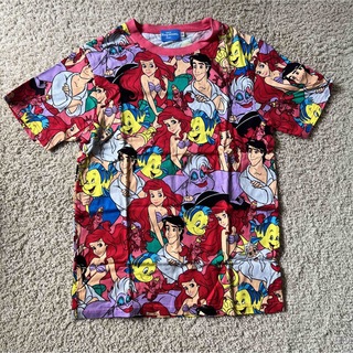 ディズニー(Disney)のディズニー　アリエル　総柄　Tシャツ(Tシャツ(半袖/袖なし))