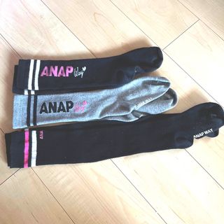 アナップ(ANAP)のANAPWAY靴下 ハイソックス ニーハイソックス3足セット(靴下/タイツ)