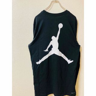 ジョーダン(Jordan Brand（NIKE）)のAIRJORDAN エアジョーダン センター デカロゴ M 黒 ゆるだぼ ロンT(Tシャツ/カットソー(七分/長袖))