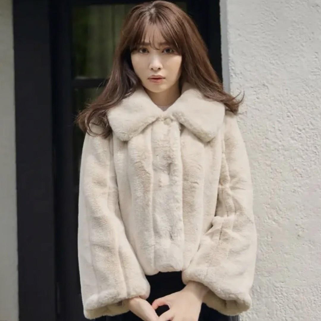 Winter Love Faux Fur Coat beige Sサイズ毛皮/ファーコート