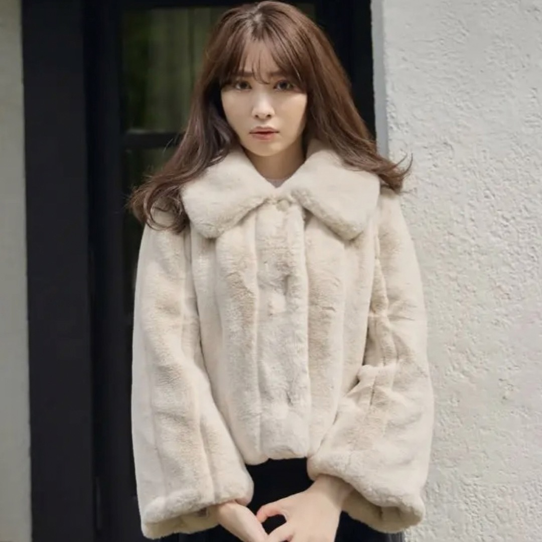 Winter Love Faux Fur Coat beige Sサイズ