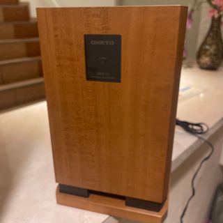 オンキヨー(ONKYO)のONKYO　アンプ内蔵サブウーファー　SKW-10(アンプ)