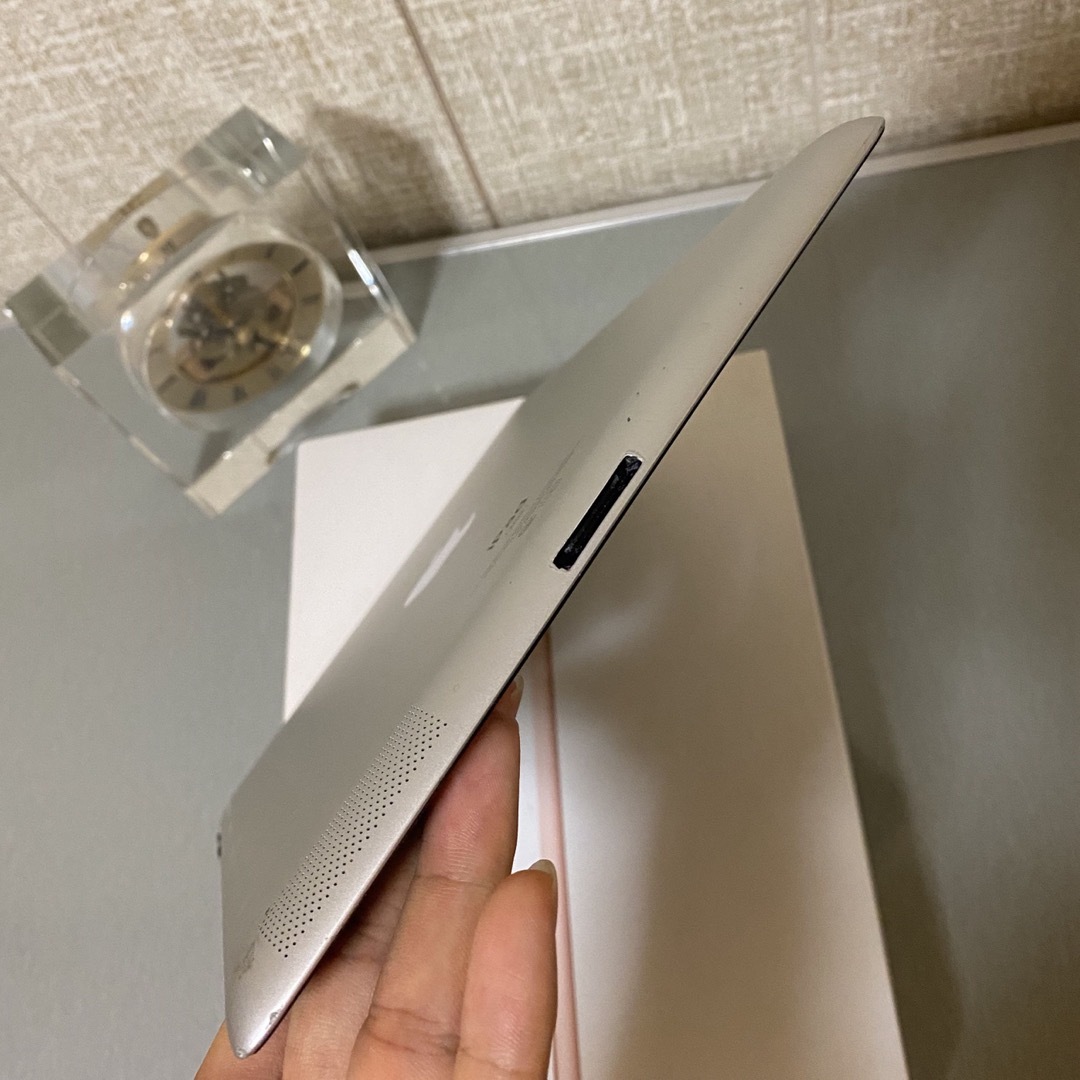 完動品　iPad2 32GB  WiFiモデル　アイパッド　第2世代