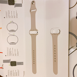 アップルウォッチ(Apple Watch)のApple Watch SE2 スポーツバンド スターライト 純正(その他)