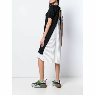 sacai - 入手困難☆sacaiサカイ☆定6万超ニットドッキングワンピース ...