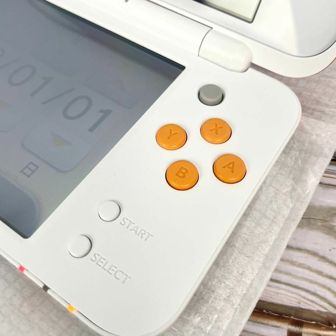 極美品】Newニンテンドー2DS LL ホワイト×オレンジ-