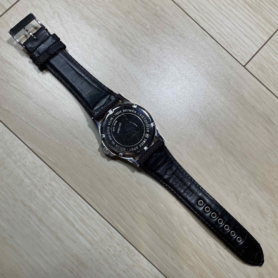 VICTORINOX(ビクトリノックス)のVICTRINOX Swiss made ARMY watch 腕時計 メンズの時計(腕時計(アナログ))の商品写真