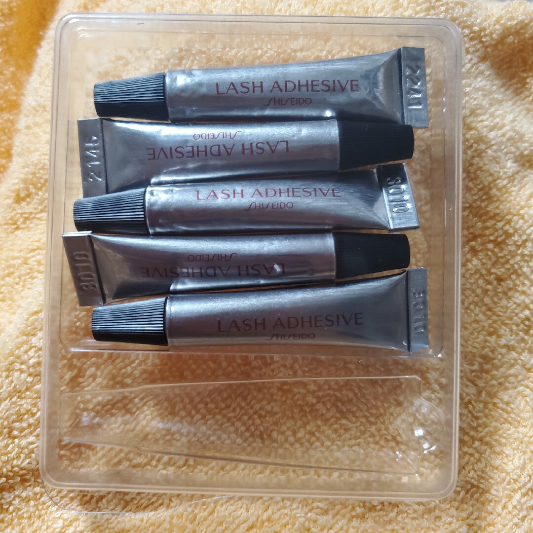 SHISEIDO (資生堂)(シセイドウ)の資生堂つけまつ毛のり コスメ/美容のベースメイク/化粧品(つけまつげ)の商品写真