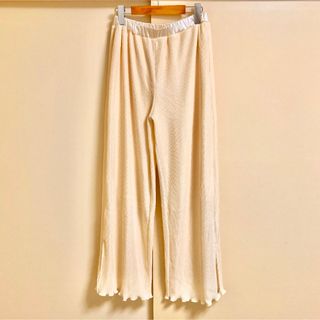 ダブルクローゼット(w closet)の★☆w closet☆【Alley】プリーツスリットワイドパンツ(カジュアルパンツ)