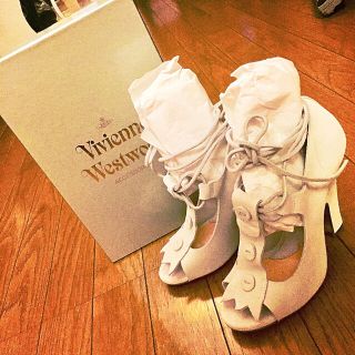 ヴィヴィアンウエストウッド(Vivienne Westwood)のviviennewestwood スエードサンダル(サンダル)