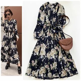 アメリヴィンテージ(Ameri VINTAGE)の美品◆人気完売品◆アメリ◆ BLOSSOM PLEATS DRESS ワンピース(ロングワンピース/マキシワンピース)