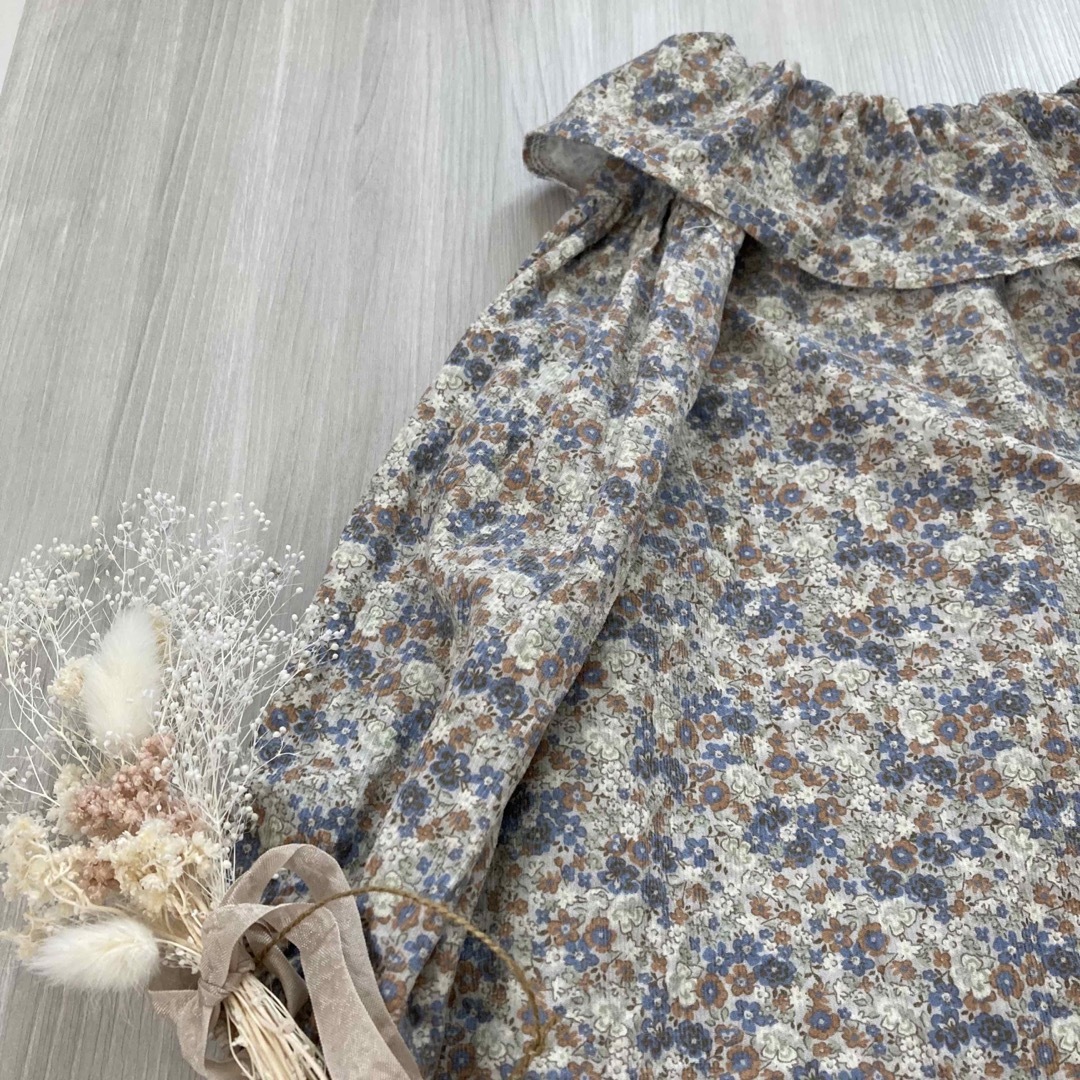 【極美品】テータテート　くすみカラー小花柄コーデュロイトップス キッズ/ベビー/マタニティのキッズ服女の子用(90cm~)(ブラウス)の商品写真